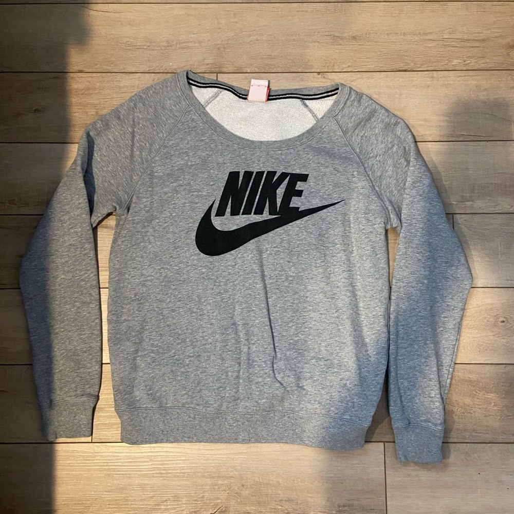 Set of two Nike sweatshirts. Grey and Red. Size medium. Mint condition
